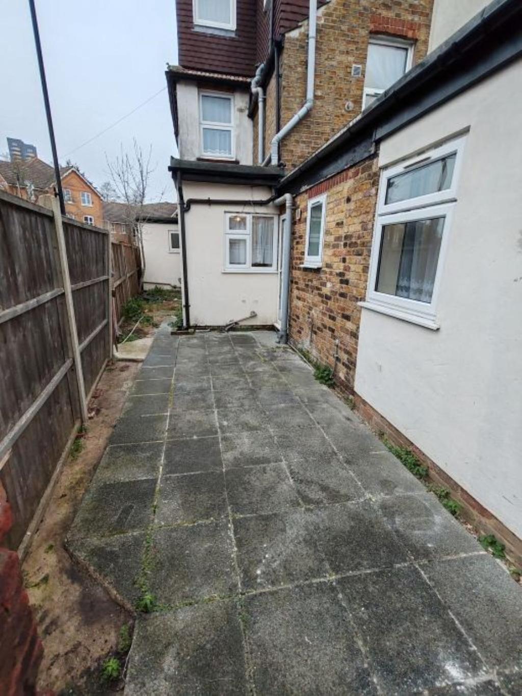 Apartment King En Close To Heathrow Airport