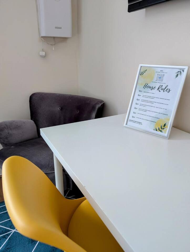 King En Close To Heathrow Airport *