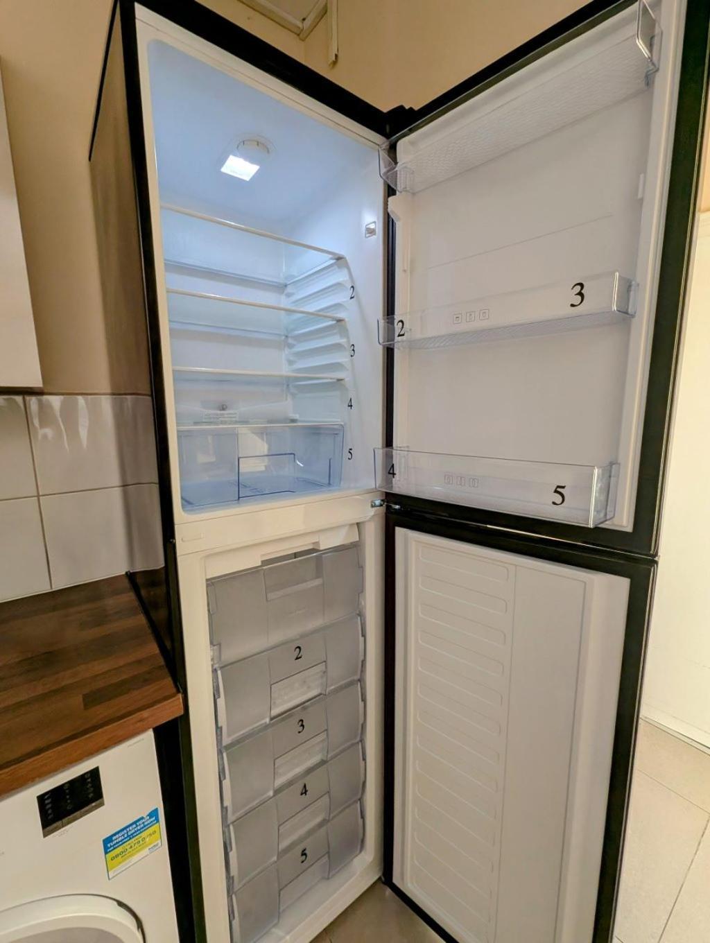 King En Close To Heathrow Airport Apartment Hounslow