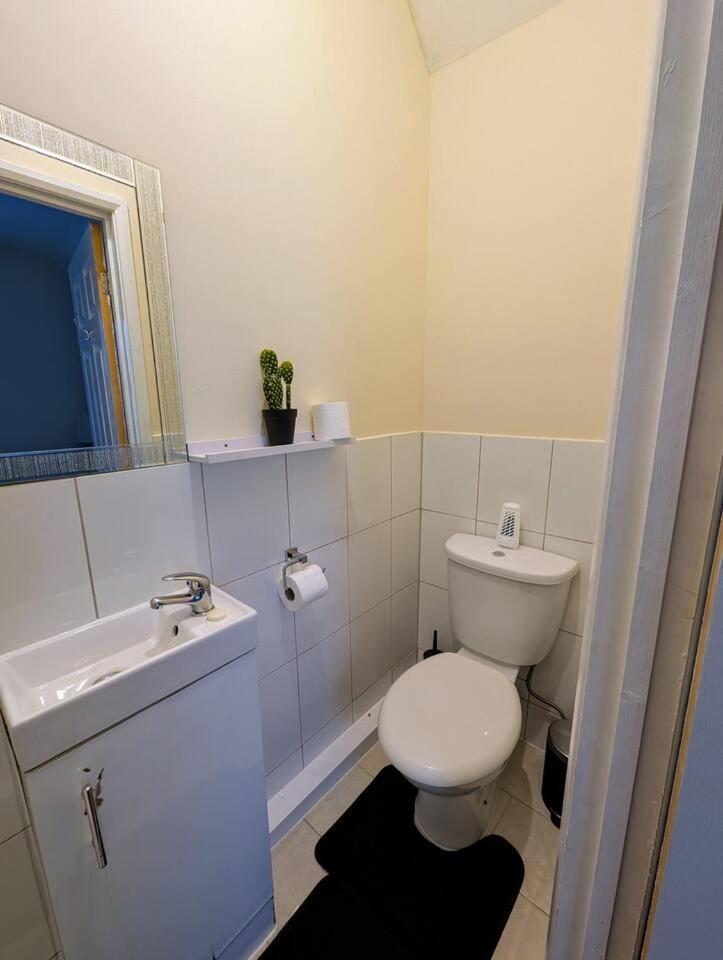 Apartment King En Close To Heathrow Airport Hounslow