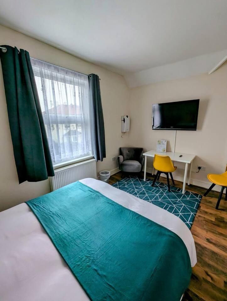 Apartment King En Close To Heathrow Airport Hounslow