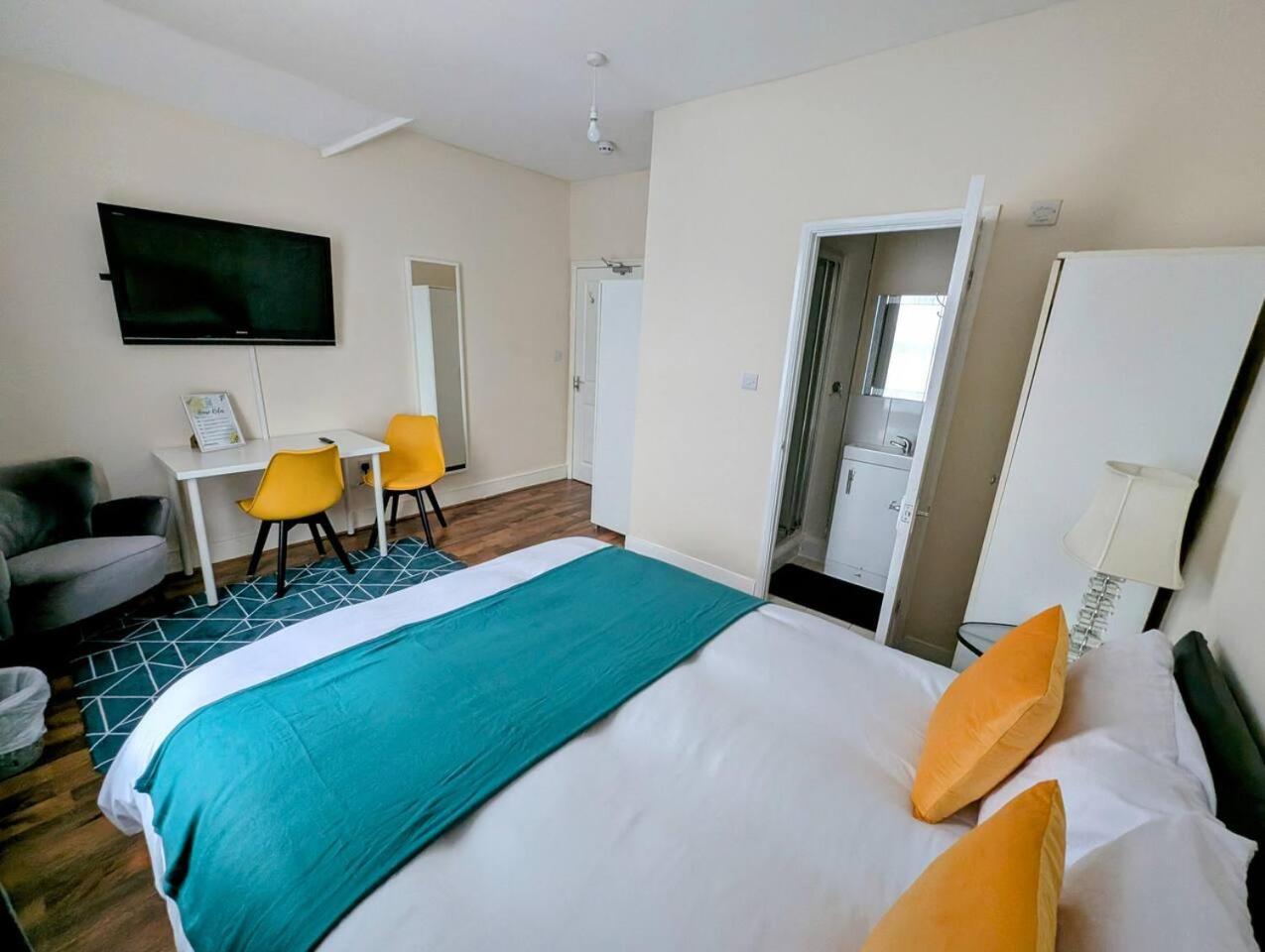 King En Close To Heathrow Airport *